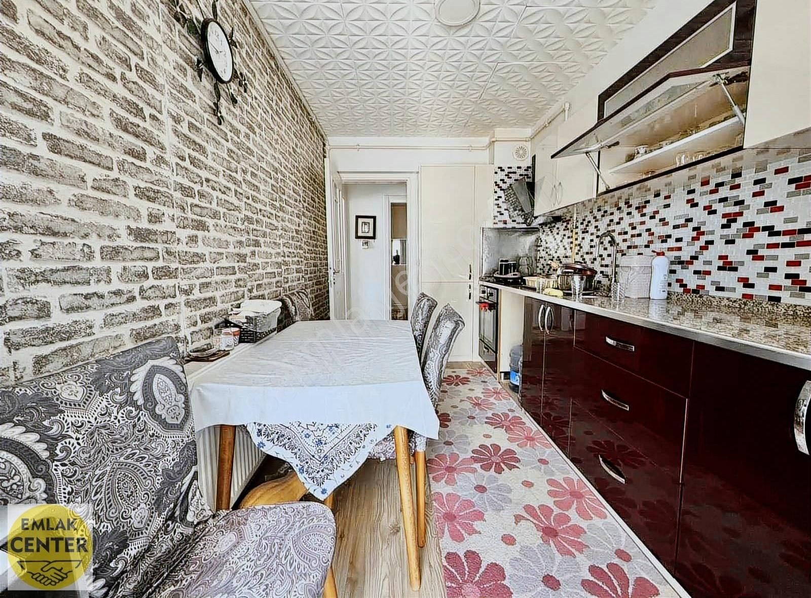 Emlak Center'dan Muradiye Mah Satılık Site İçinde 3+1 Daire - Görsel 5