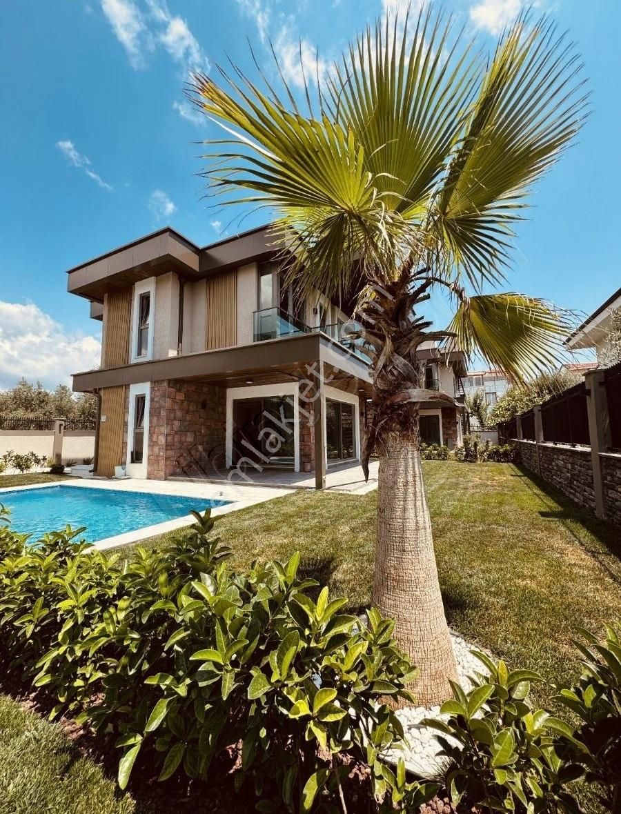 Duru Emlak'tan Adapremium Butik Villa Sitesinde Müstakil Havuzlu