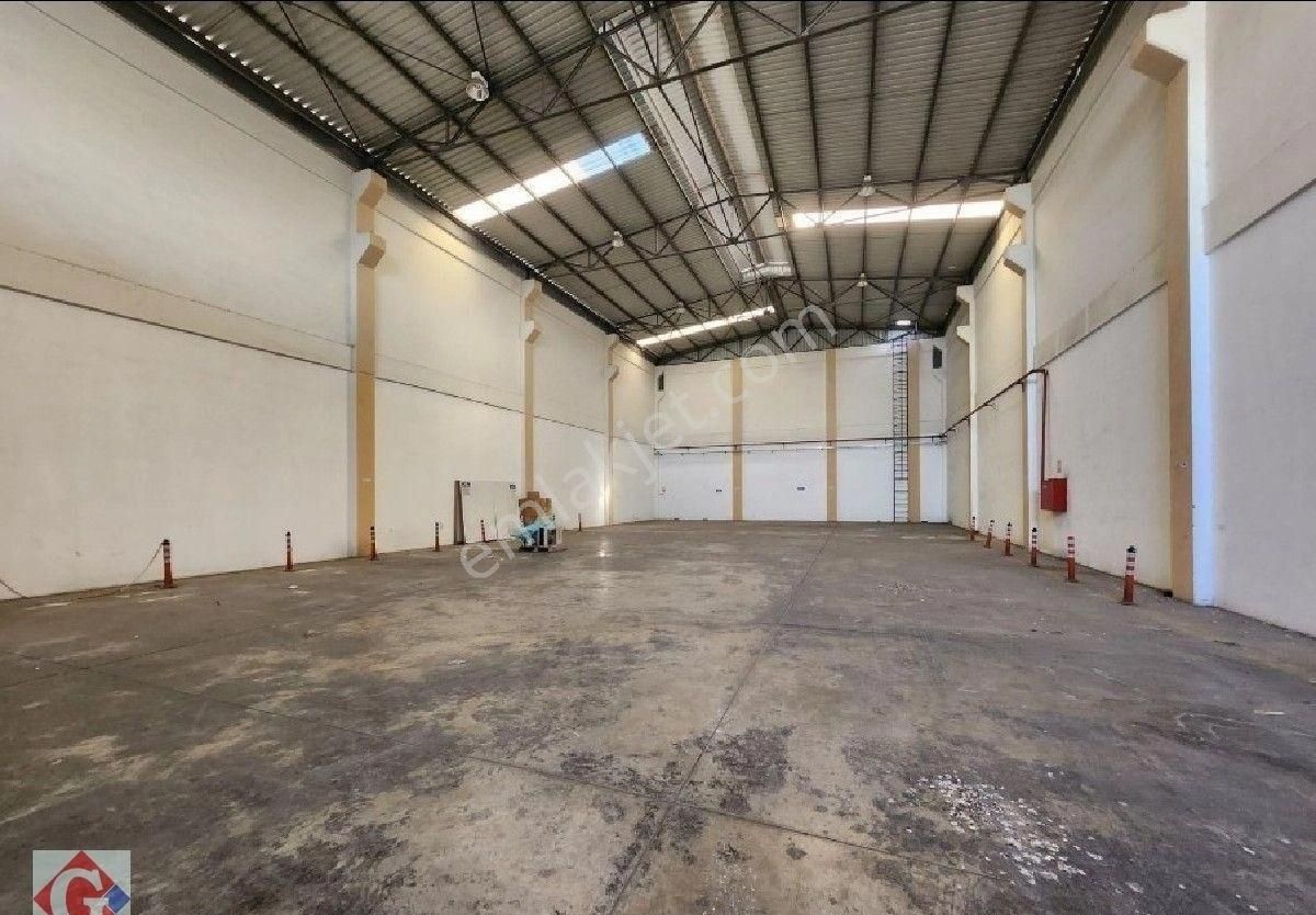 Görgün'den Yeşiloba Mah. Yeni Sanayi'de 830m2 Kiralık Depo