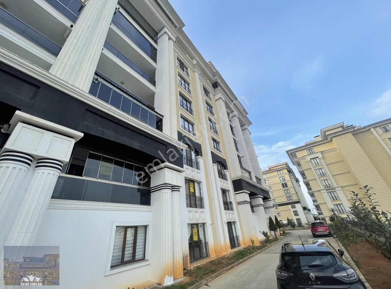 Pelitli Spring Living Sitesinde Satılık 3+1 Eşyalı Lüks Daire