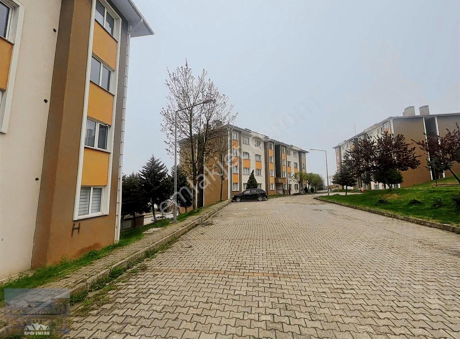 Yıldızlı Toki'den Kiralık Eşyalı 1+1 Daire