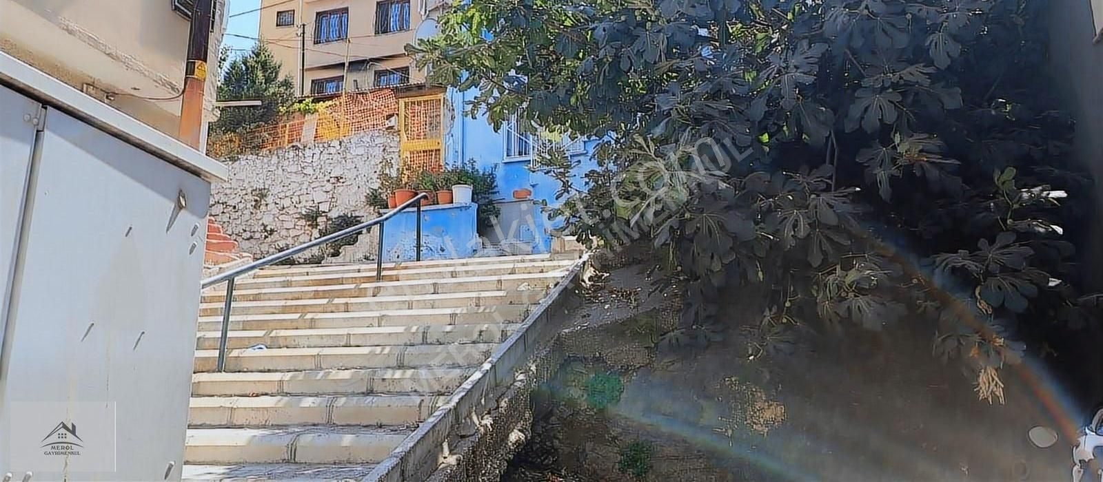 Konak Ballıkuyuda 3 Katlı Müstakil Ev Satılık - Görsel 20