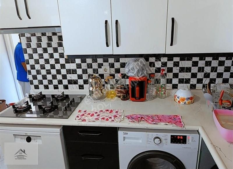 Konak Ballıkuyuda 3 Katlı Müstakil Ev Satılık - Görsel 24