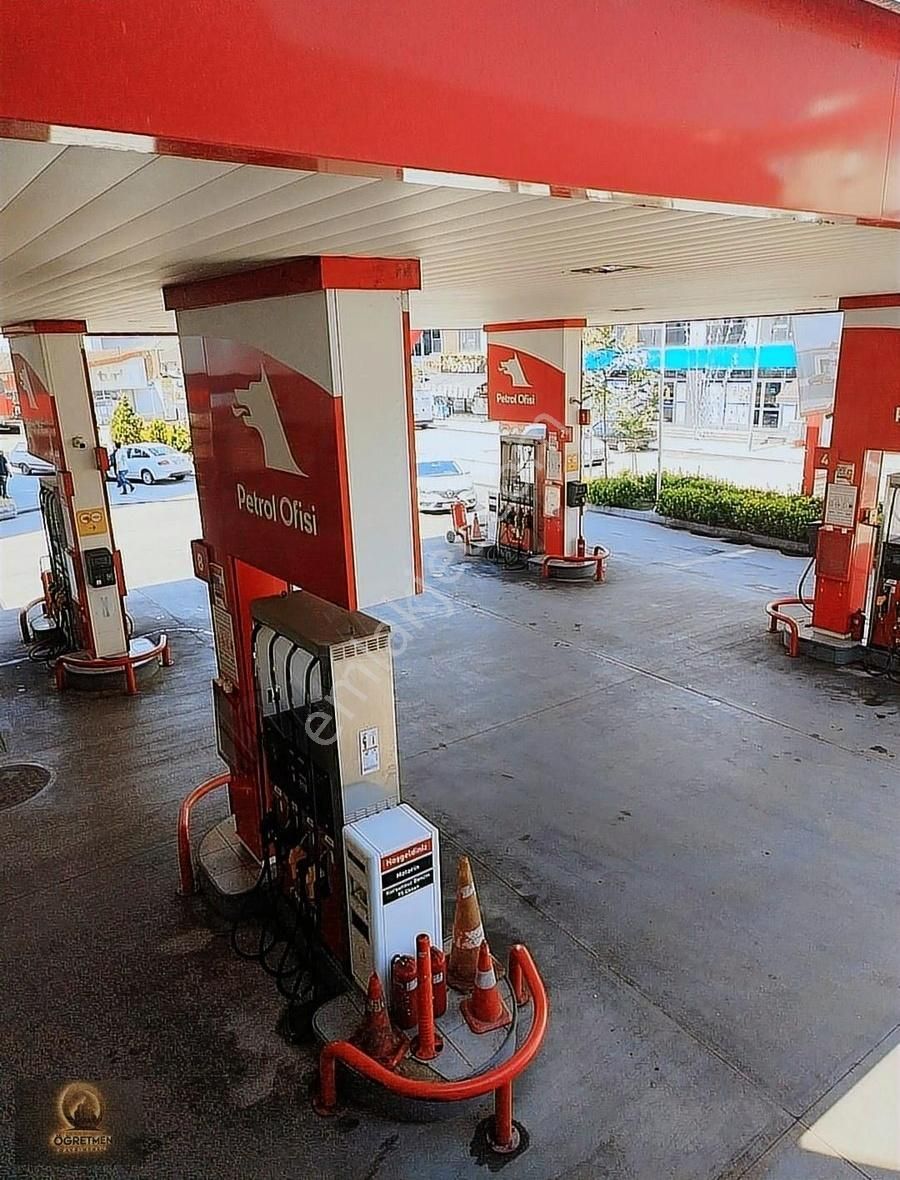 Öğretmenden Şehrin Merkezinde Tabela Değeri Yüksek Geniş İş Yeri
