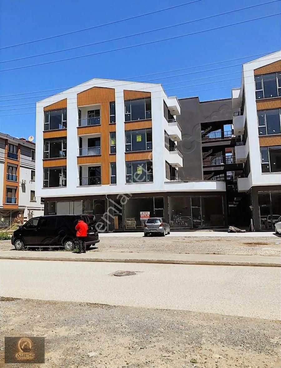 Öğretmen'den Şehrin Merkezinde Kiralık 2+1 Daire
