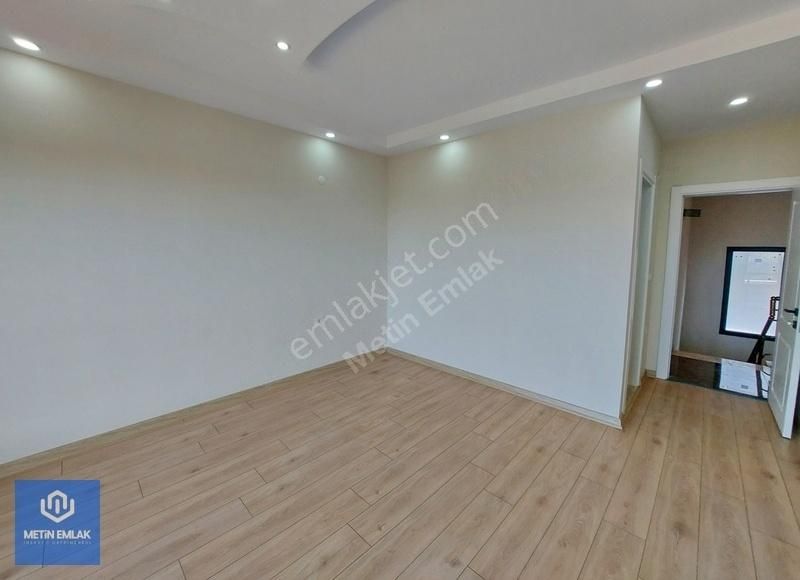 Altınoluk Satılık Sıfır Villa / Denize Yakın / Otoparklı/bahçeli - Görsel 3