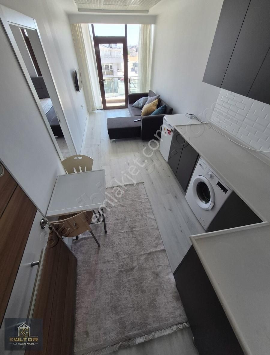 Yaşamkentte Cadde Üzeri Balkonlu 1+1 Herşeydahil Eşyalı Daireler