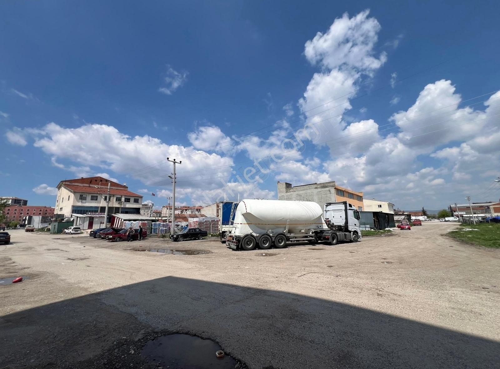 K.kazan Gyo'dan Sanayi Cepheli Bina Altı 120 M2 Satılık Dükkan - Görsel 5