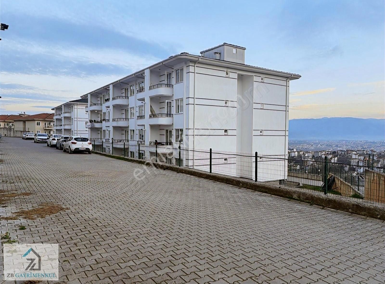 Üniversite Yakını Otoparklı 55m2 Eşyalı 1+1 Kiralık Daire