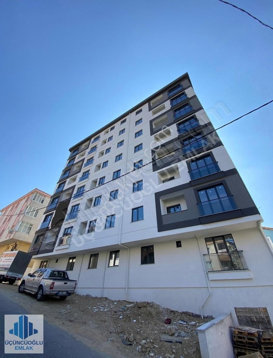 Pendik Orhangazi'de Merkezi Lokasyonda Sıfır 2+1 Daire
