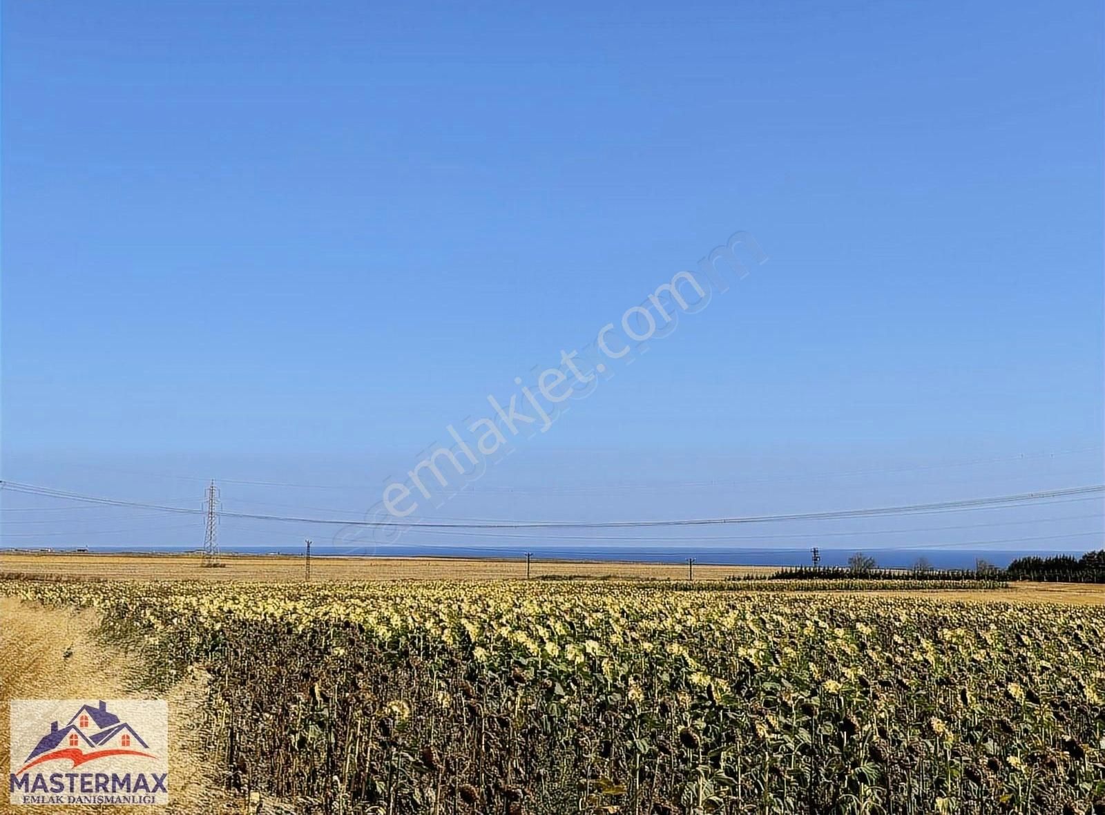 Silivri Gümüşyakada Deniz Manzaralı E5 Dibinde 17.270 M2 Tarla