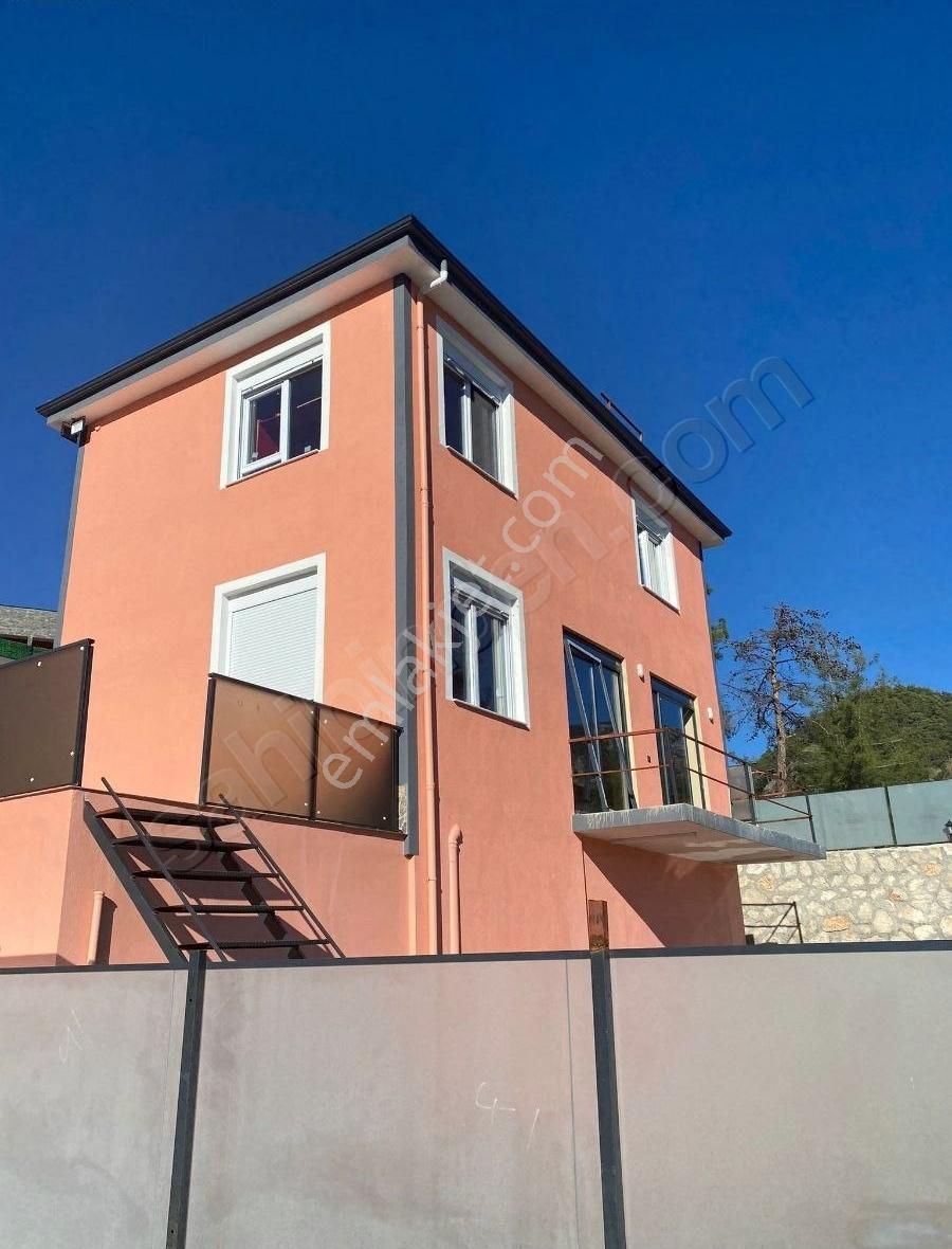 Kemerin Prestijli Tabiat Parkında Satılık 3+2 Sıfır Villa - Görsel 10