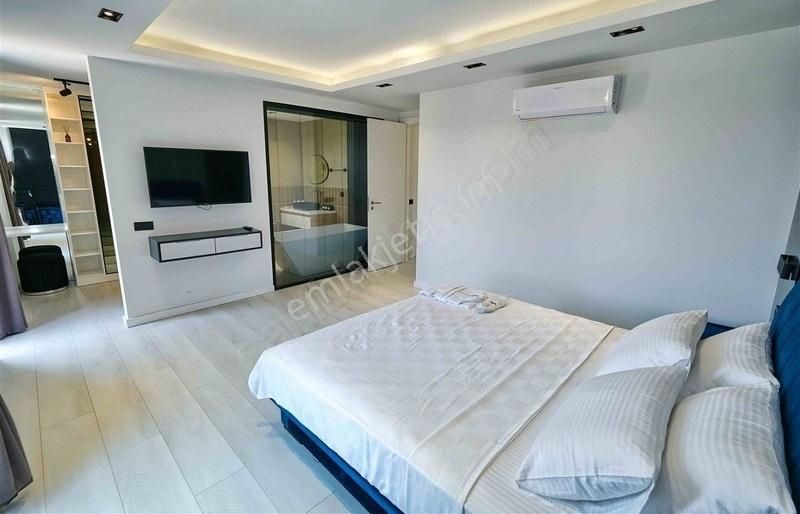 Antalya Kemer Çamyuvada Denize Yakın Satılık 4+1 Villa - Görsel 12