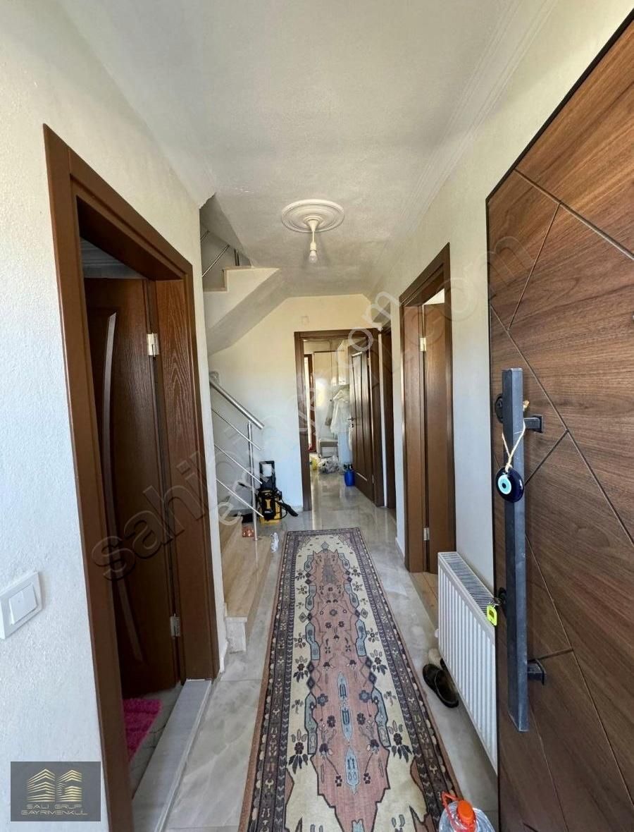 Karabiga Ulucami 'de Deniz Manzaralı - 5+1 200 M2 Satılık Villa - Görsel 4