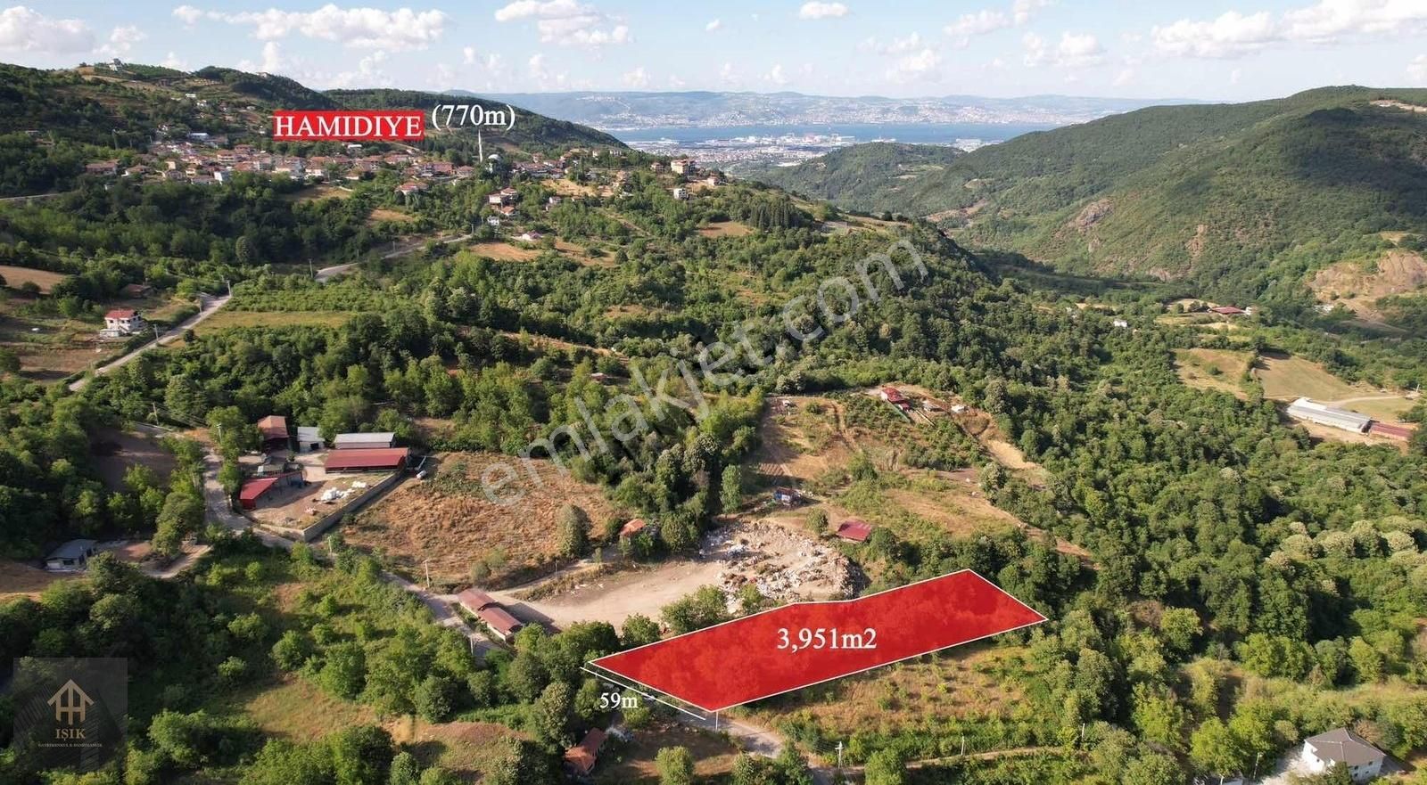 Gölcük Hamidiye De Yola Cepheli Satılık 3.951 M² Tarla
