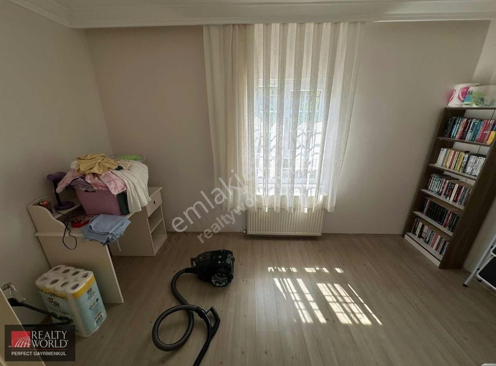 *realty World* Kilyos'da Kiralık 4+1 Bakımlı Villa