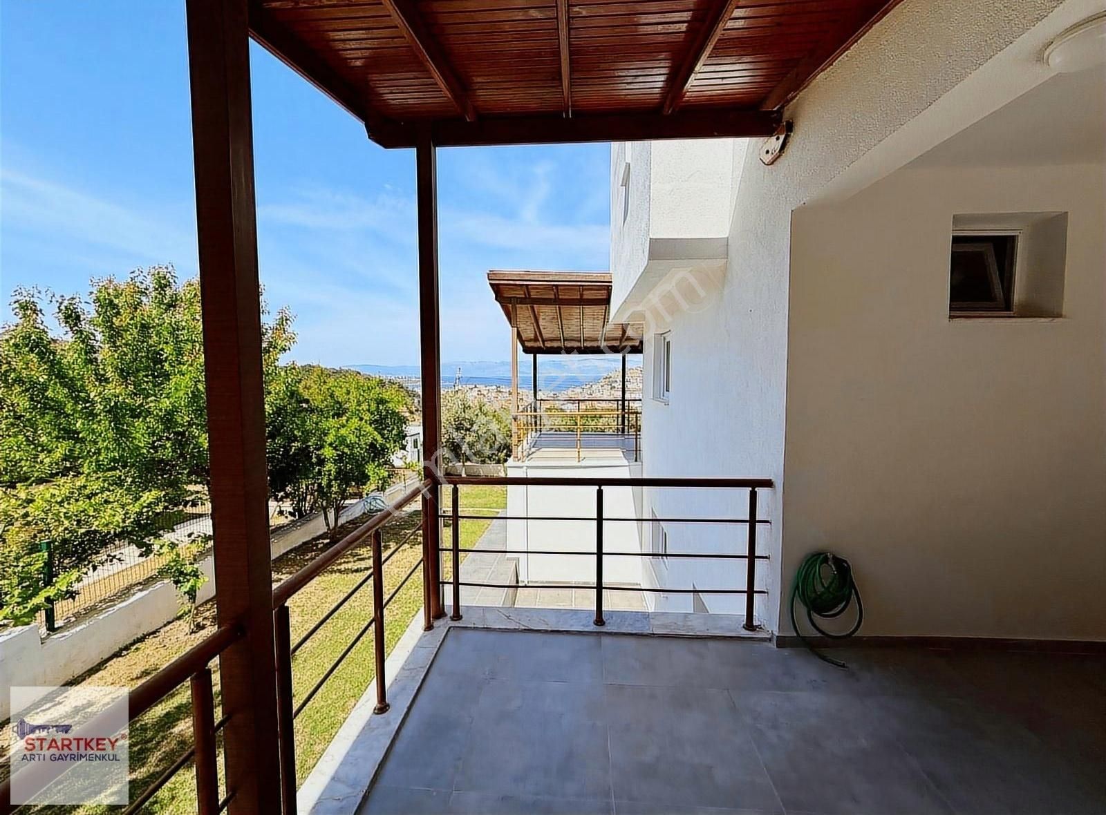 Çeşmede Panoramik Deniz Manzarlı Satılık Triplex Villa - Görsel 7