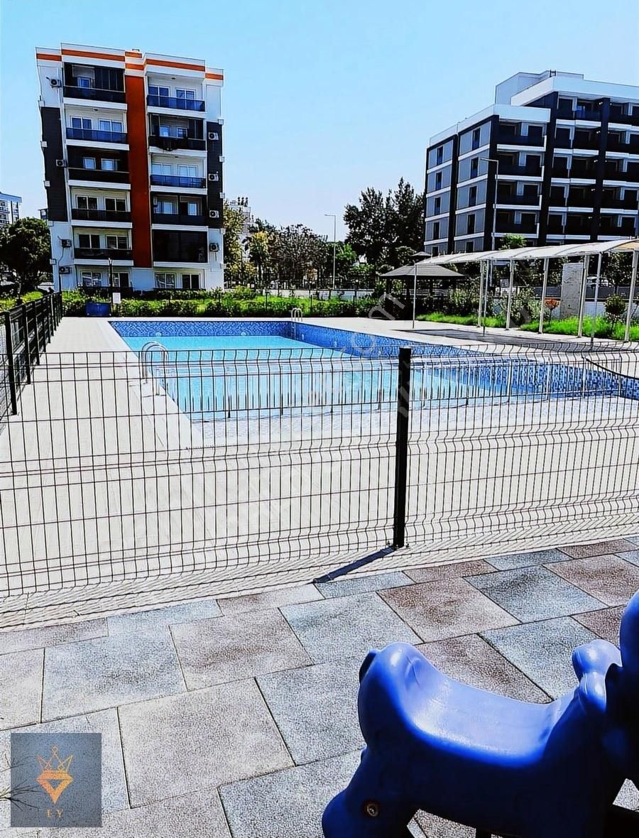 Havuzlu Site İçi Sıfır Ayarında 2+1