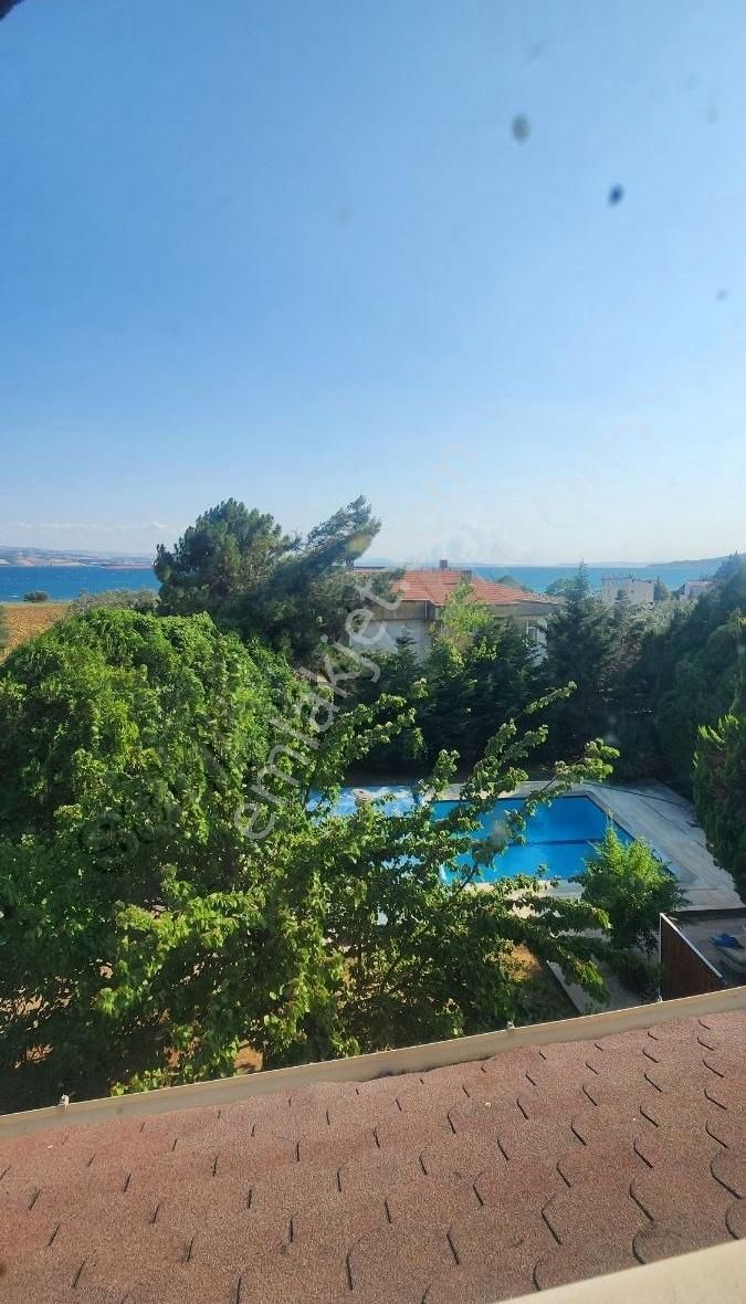 1796 Metre Kare Arazi İçinde Yüzme Havuzlu Bahçeli Villa - Görsel 19