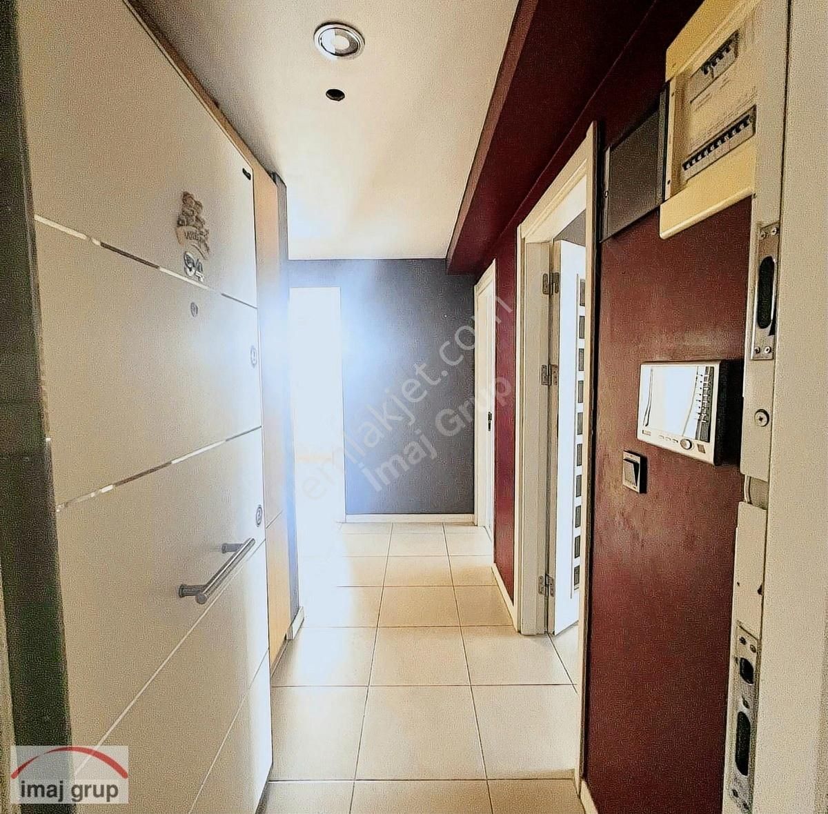 Avm Üniversite Carşı Yakın Ukra Hane De Kiralık Daire 3+1