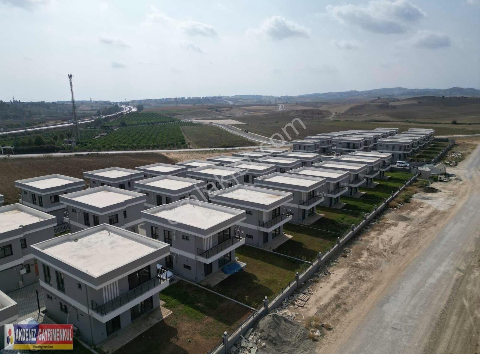 Sarılar İnşaat Aria Modern De Geniş Bahçeli C8 No'lu Lüks Villa - Görsel 4