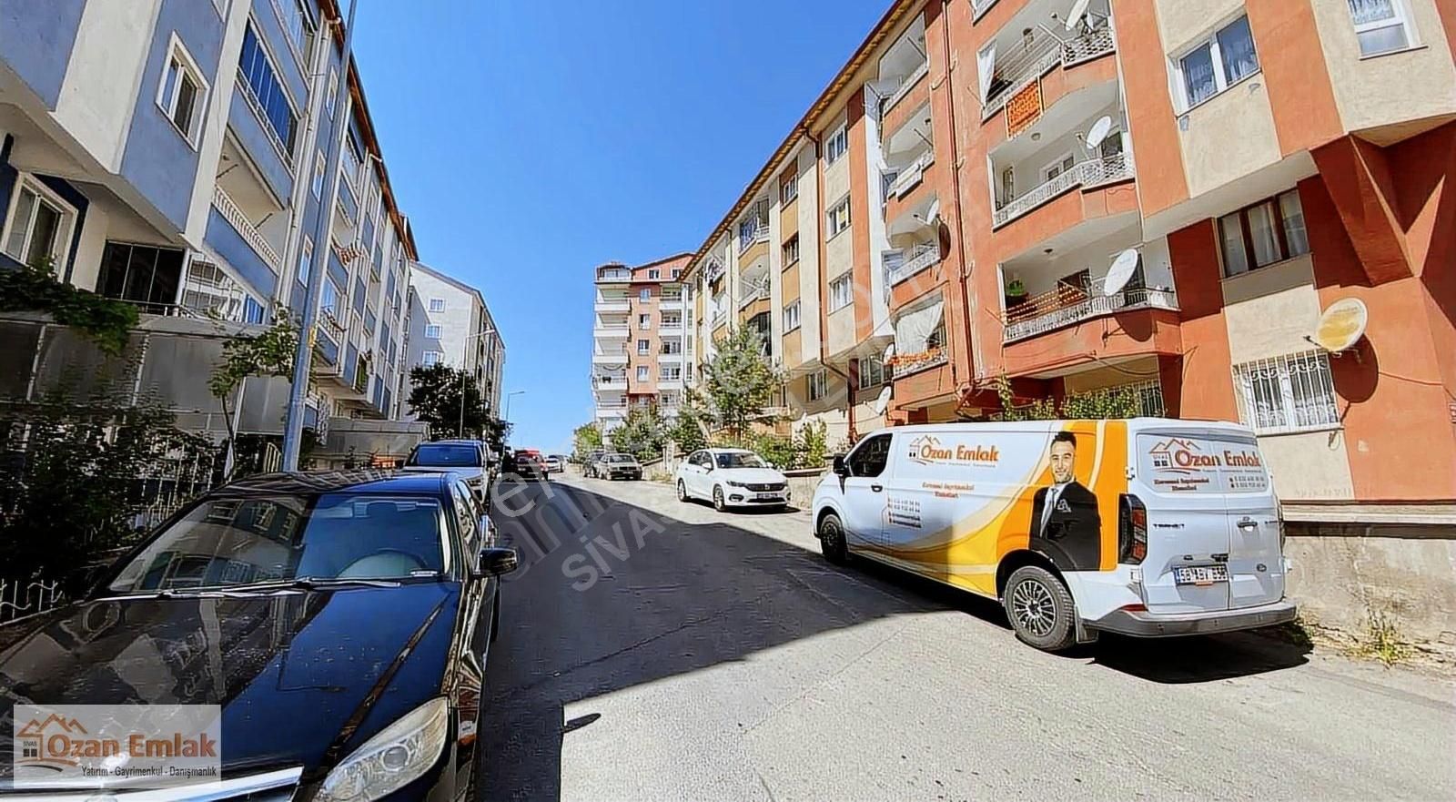 Sivas Ozan Emlak'tan Diriliş'te Satılık 3+1 Temiz Daire
