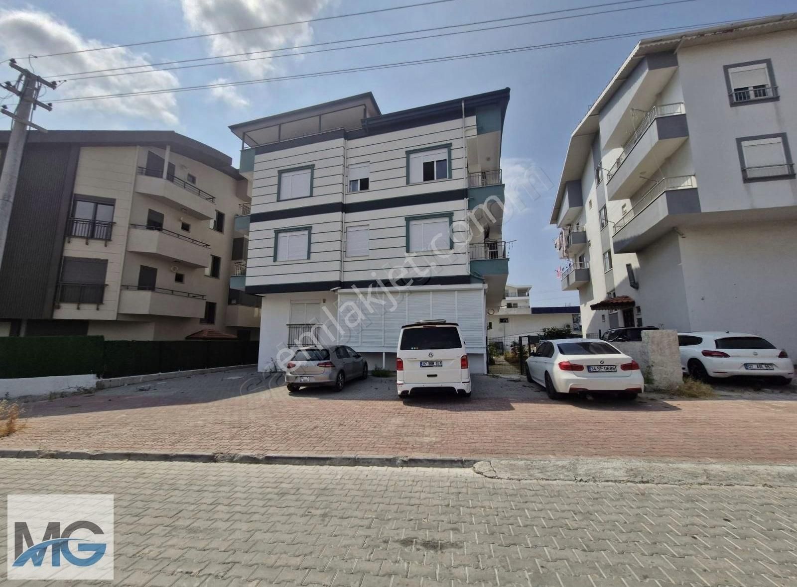 Ilıca Merkezde Satılık 3+1 Daire