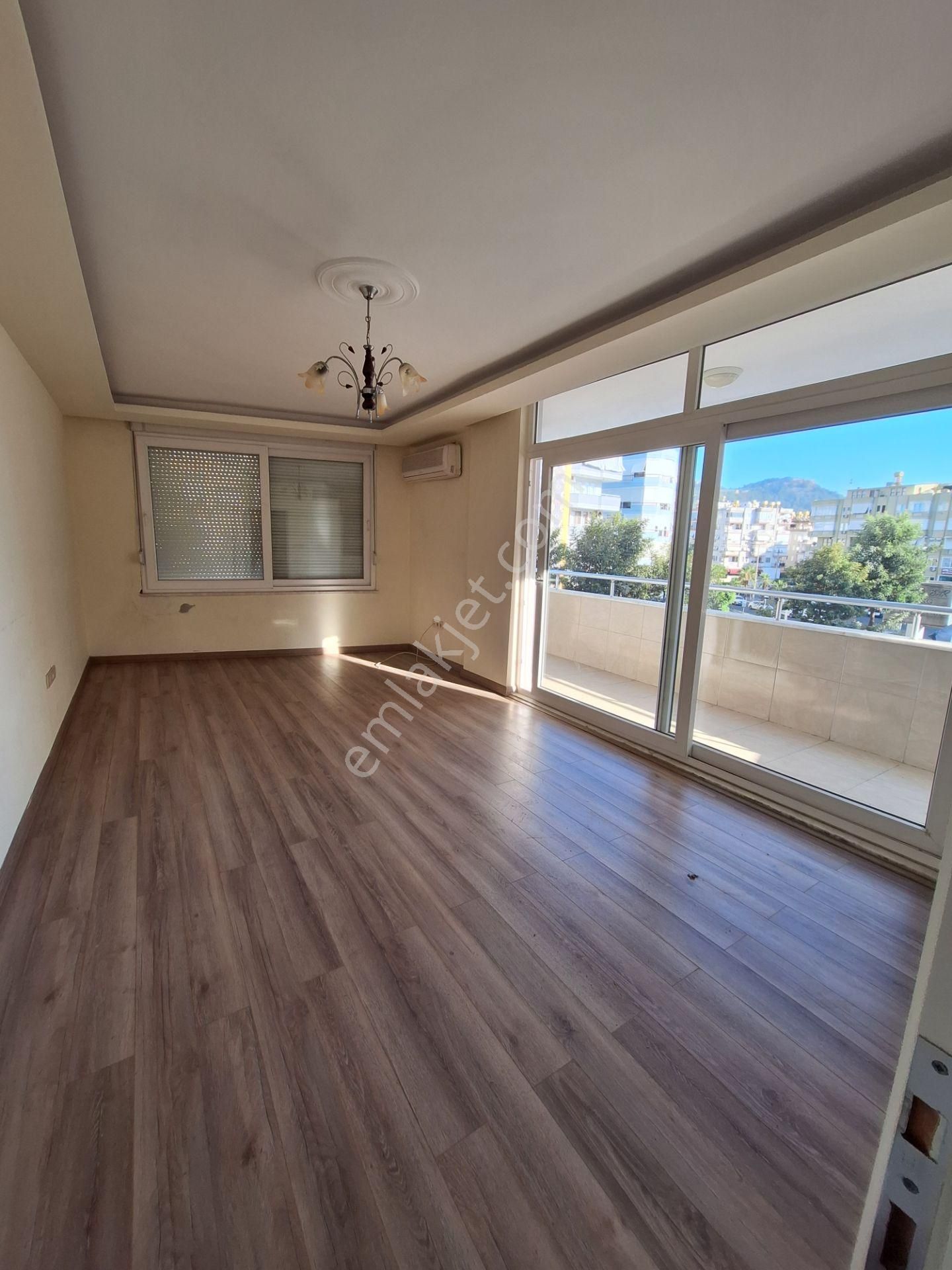 Kiralık 2+1 Alanya Merkez Hal Kavşağı