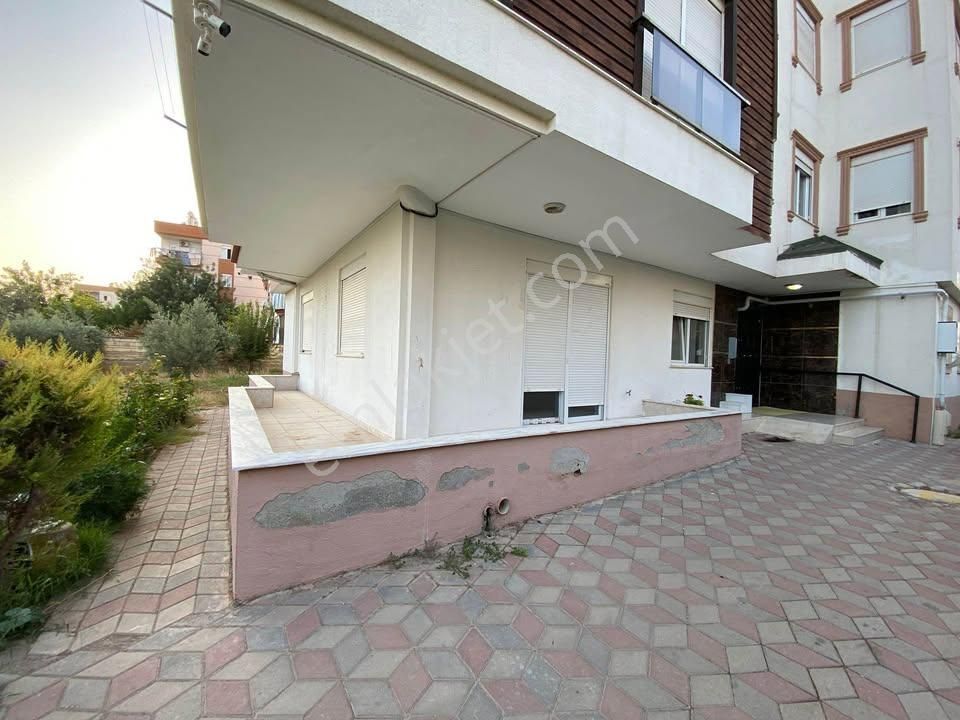 Sütçüler Mahallesinde Uygun Fiyatlı Siteiçi 2+1 Ayrı Mutfaklı Yüksek Giriş