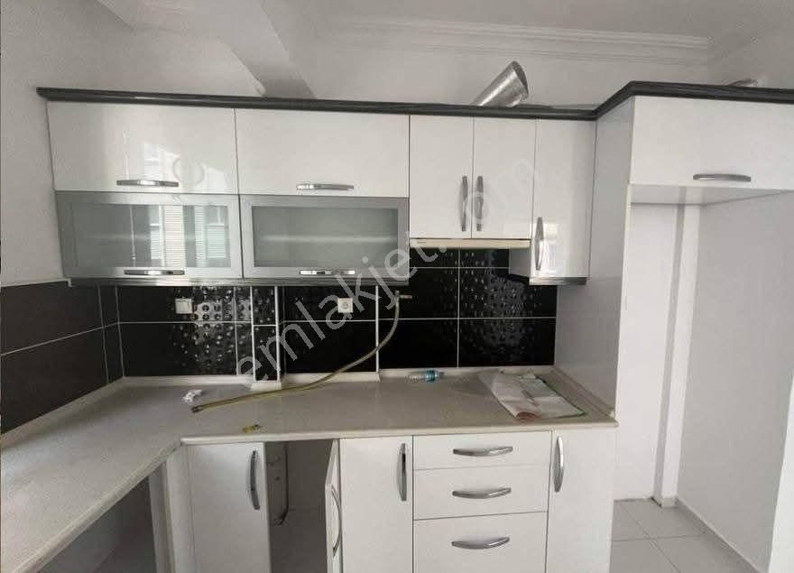 Samsun İlkadım Yenidoğan Mahallesi'nde 2+1 İçi Yeni Kiralık Daire