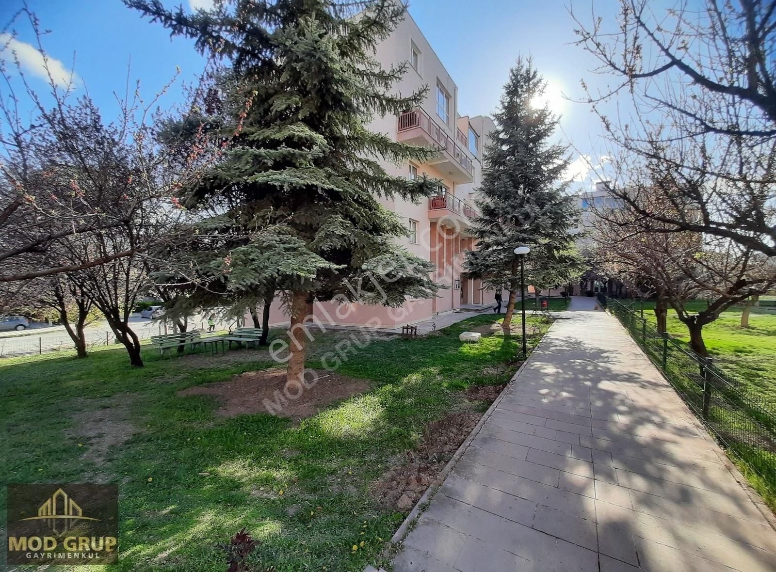 Mod Grup Dan Nezih Aile Sitesinde Eşyalı 3+1 Kiralık Daire