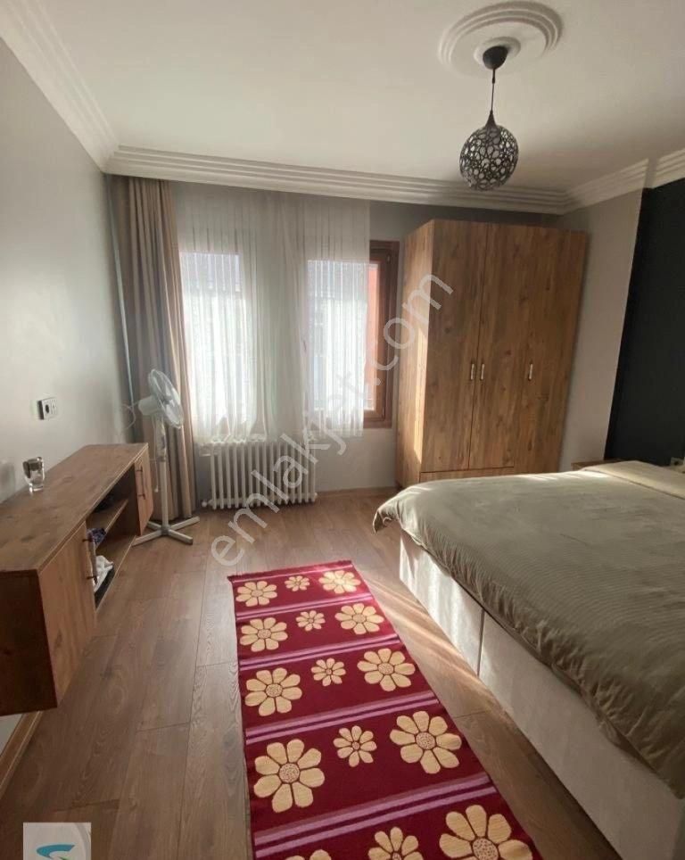 Yeşilköy Merkezde Mimari Tadilatlı Deniz Manzaralı 5+2 Satılık Çatı Piyesli Dubleks Daire - Görsel 9