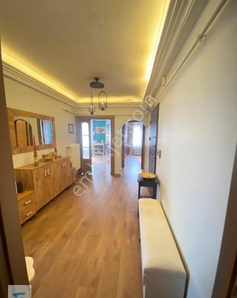 Yeşilköy Merkezde Mimari Tadilatlı Deniz Manzaralı 5+2 Satılık Çatı Piyesli Dubleks Daire - Görsel 21