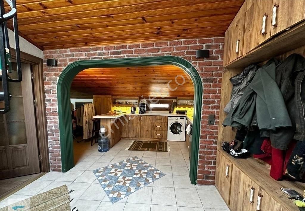 Yeşilköy Merkezde Mimari Tadilatlı Deniz Manzaralı 5+2 Satılık Çatı Piyesli Dubleks Daire - Görsel 17