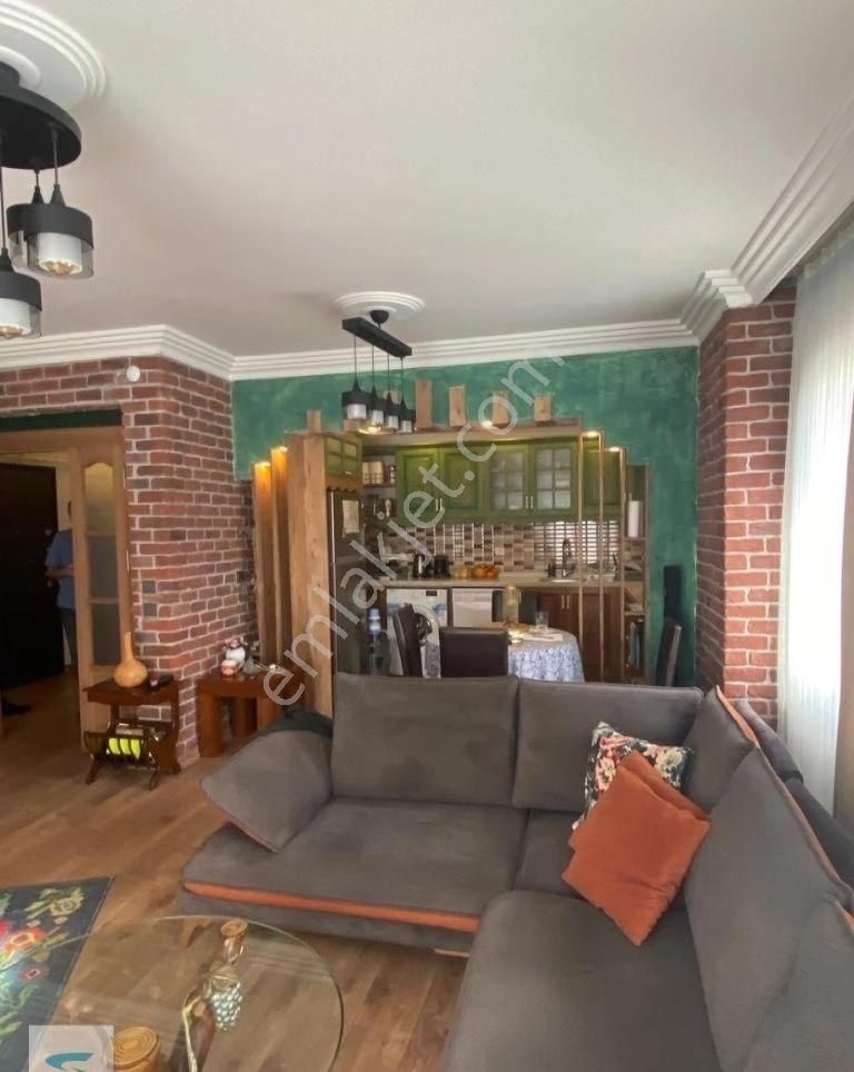 Yeşilköy Merkezde Mimari Tadilatlı Deniz Manzaralı 5+2 Satılık Çatı Piyesli Dubleks Daire - Görsel 19