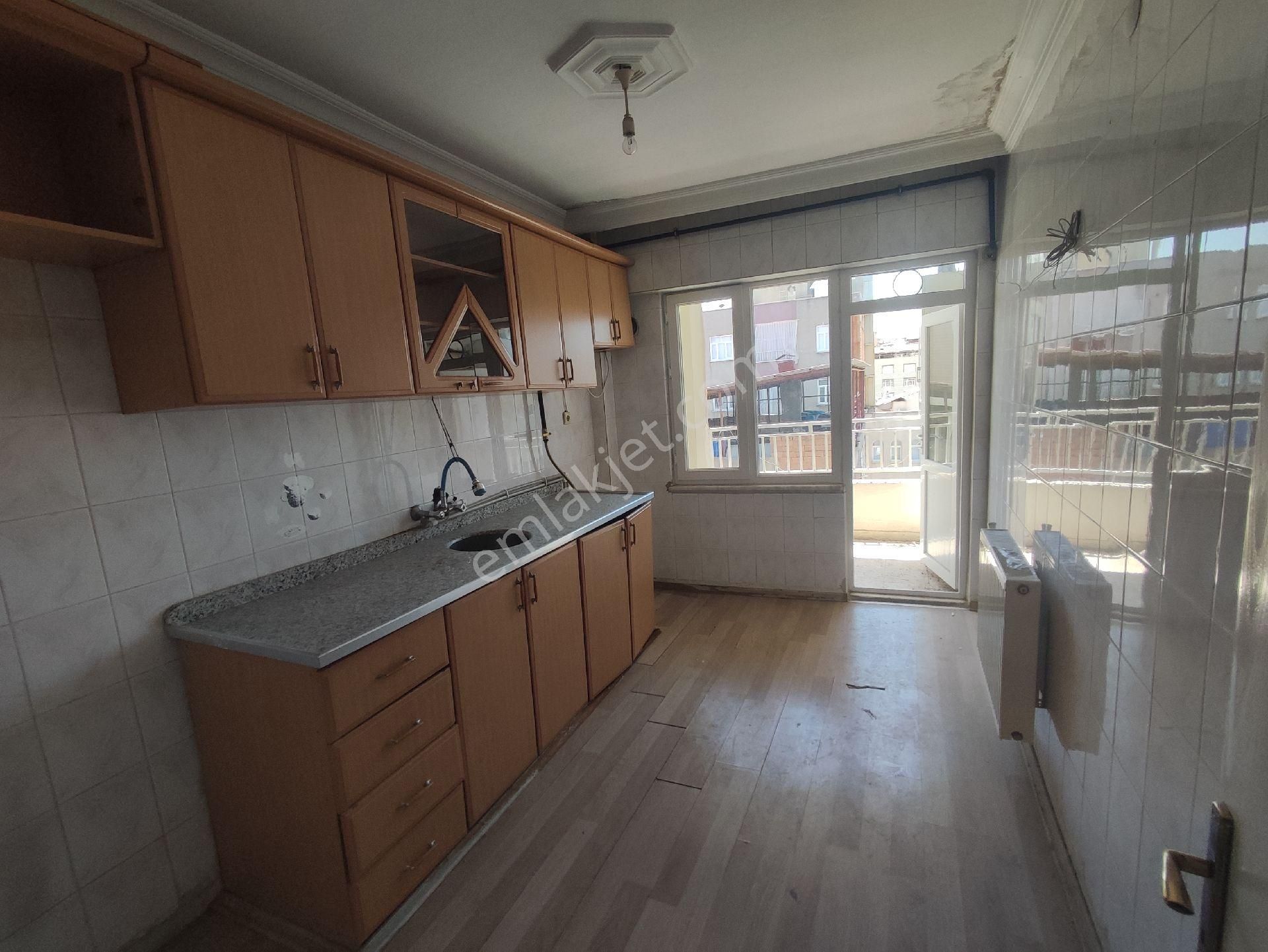 Huzur Evi Kelebek Fırnı Karşısı Satılık 3+1 Hasarsız Katmülkiyetli Daire