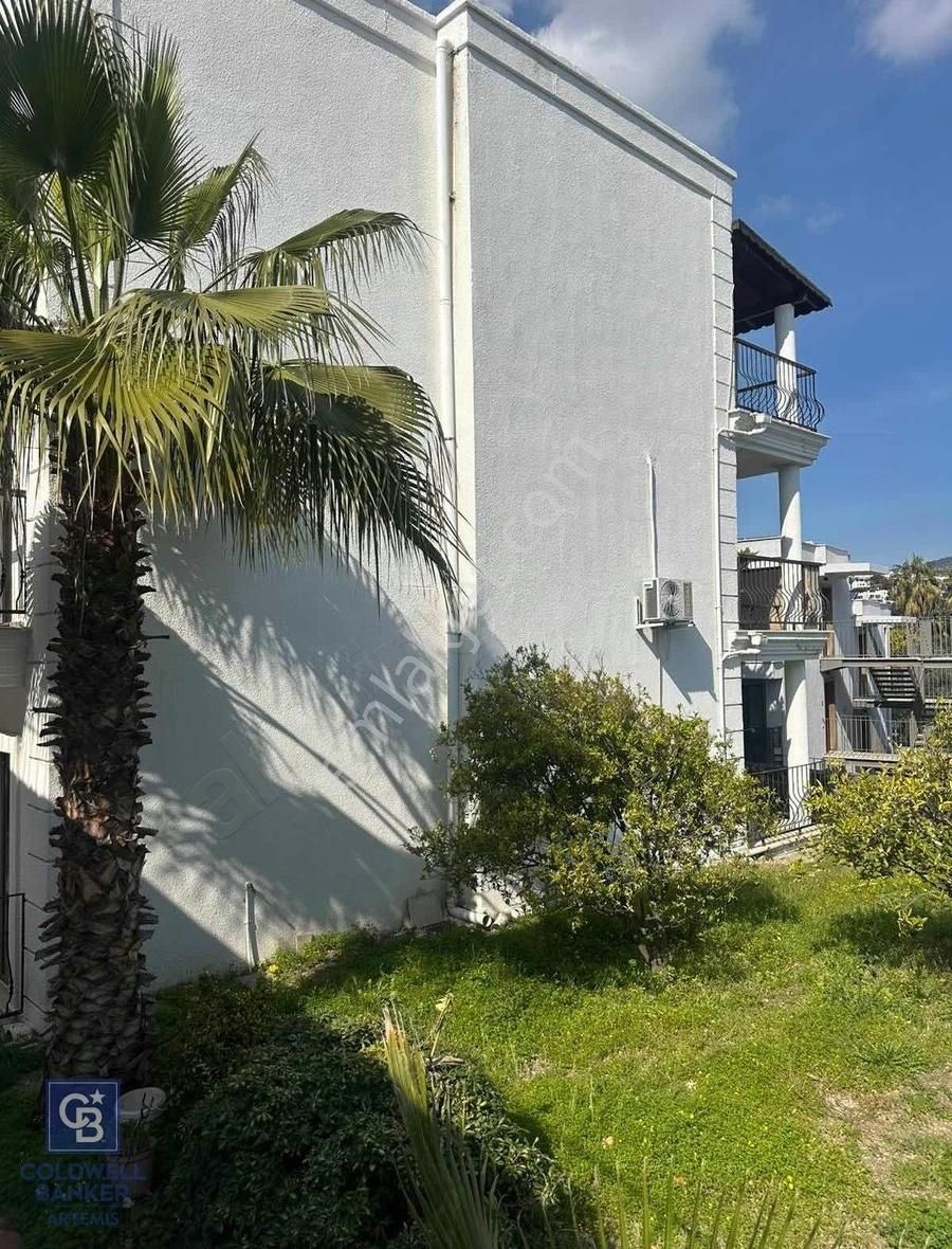 Bodrum Asarlık Mevkii Deniz Manzaralı Satılık Daire