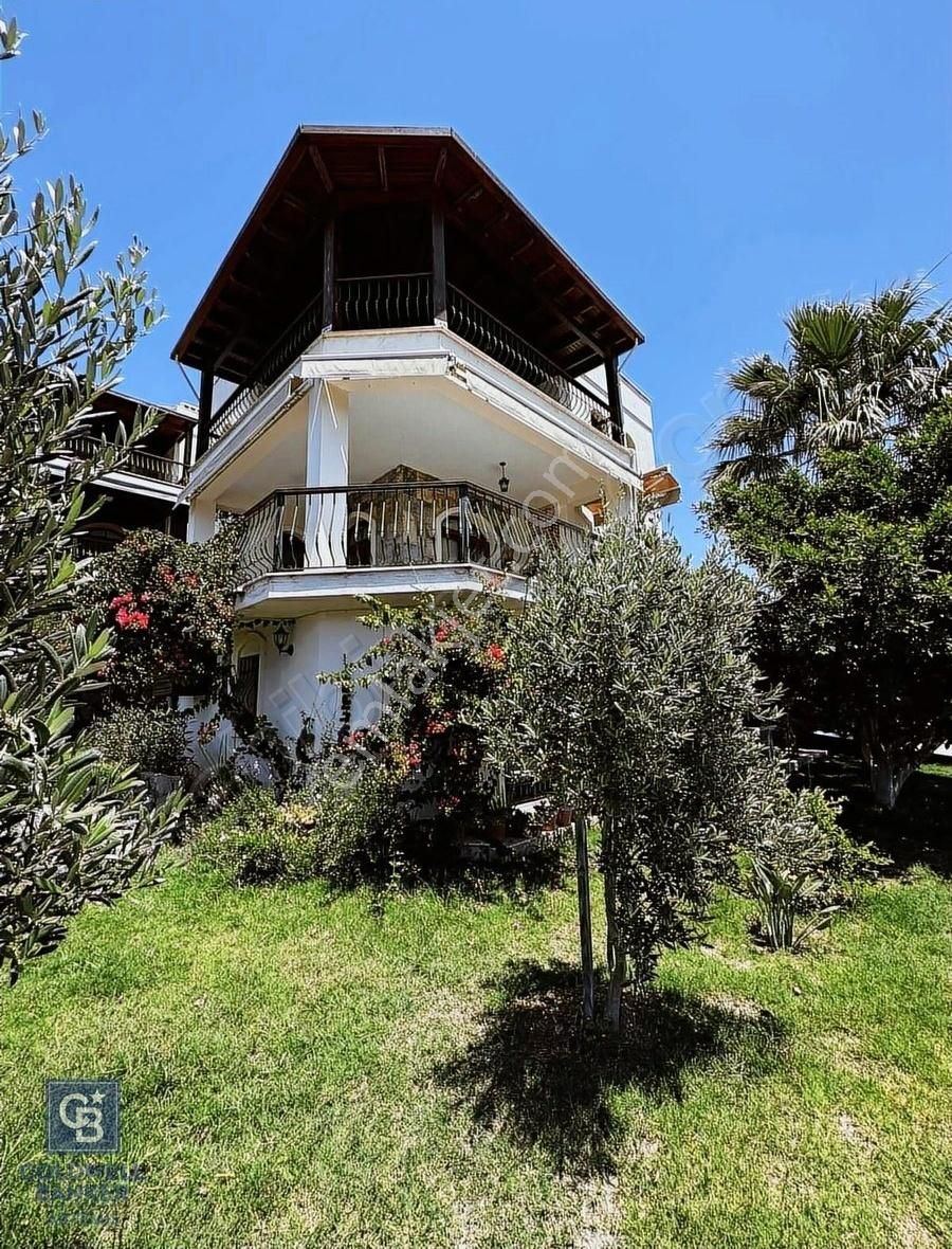Bodrum Akyarlar Kos Manzaralı 4+2 Satılık Villa