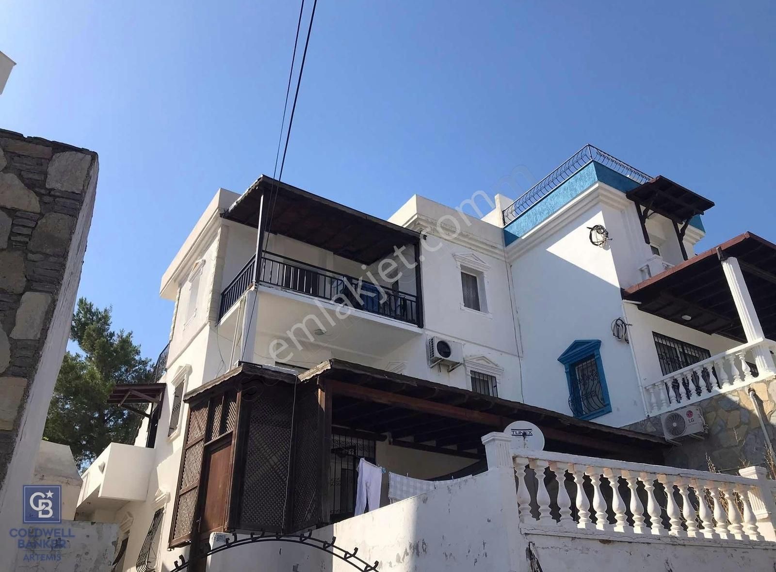 Bodrum Yokuşbaşında Satılık Manzaralı Daire