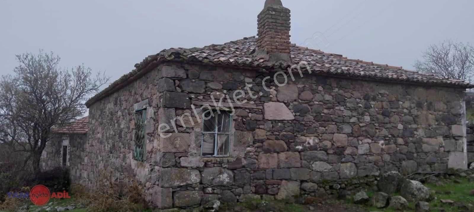 Bergama Kocaeliler Köyünde Satılık Taş Ev - Görsel 5