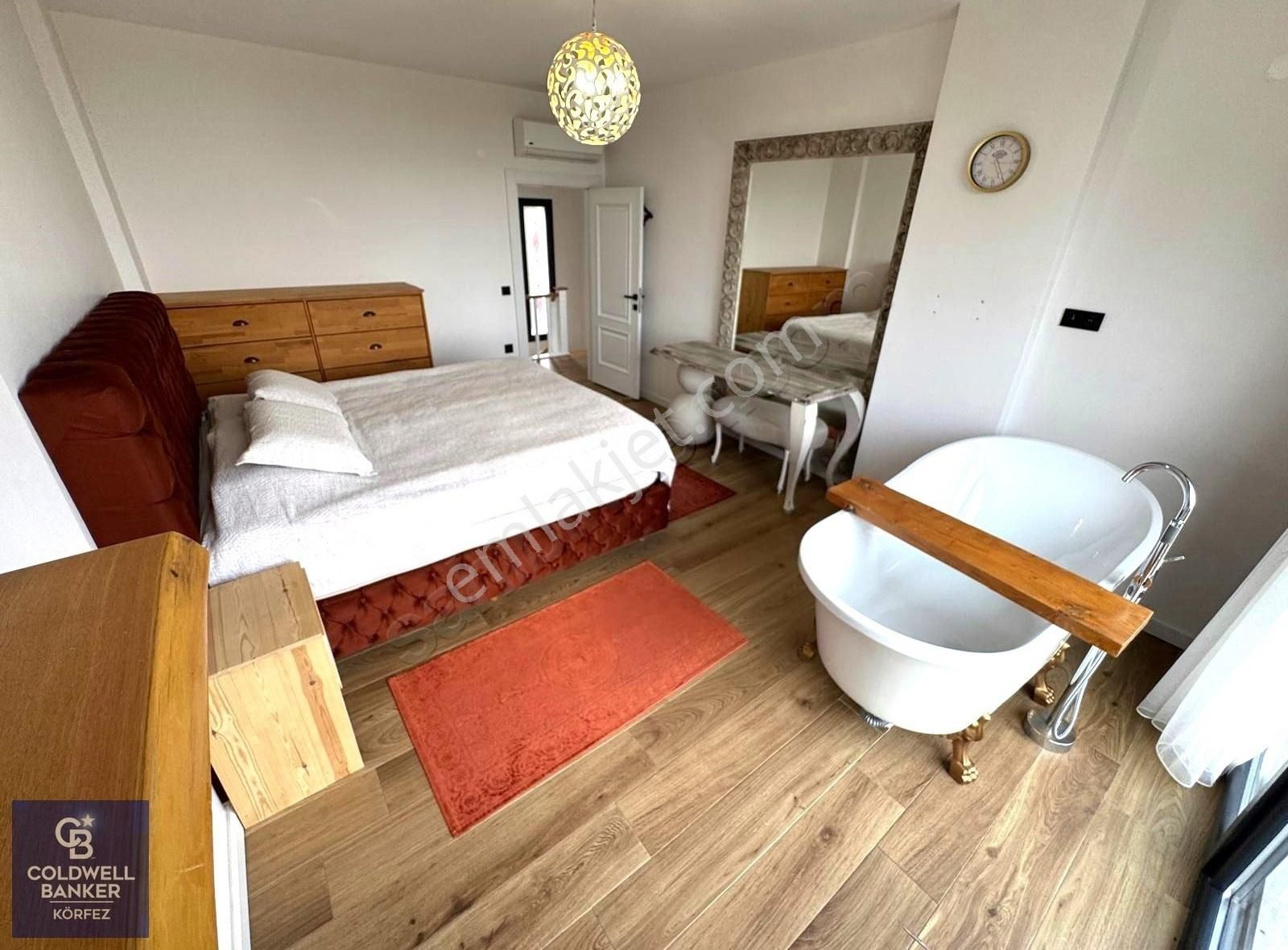 Güre'de Muhteşem Körfez Manzaralı 6+1 Ultra Lüks Müstakil Villa - Görsel 10