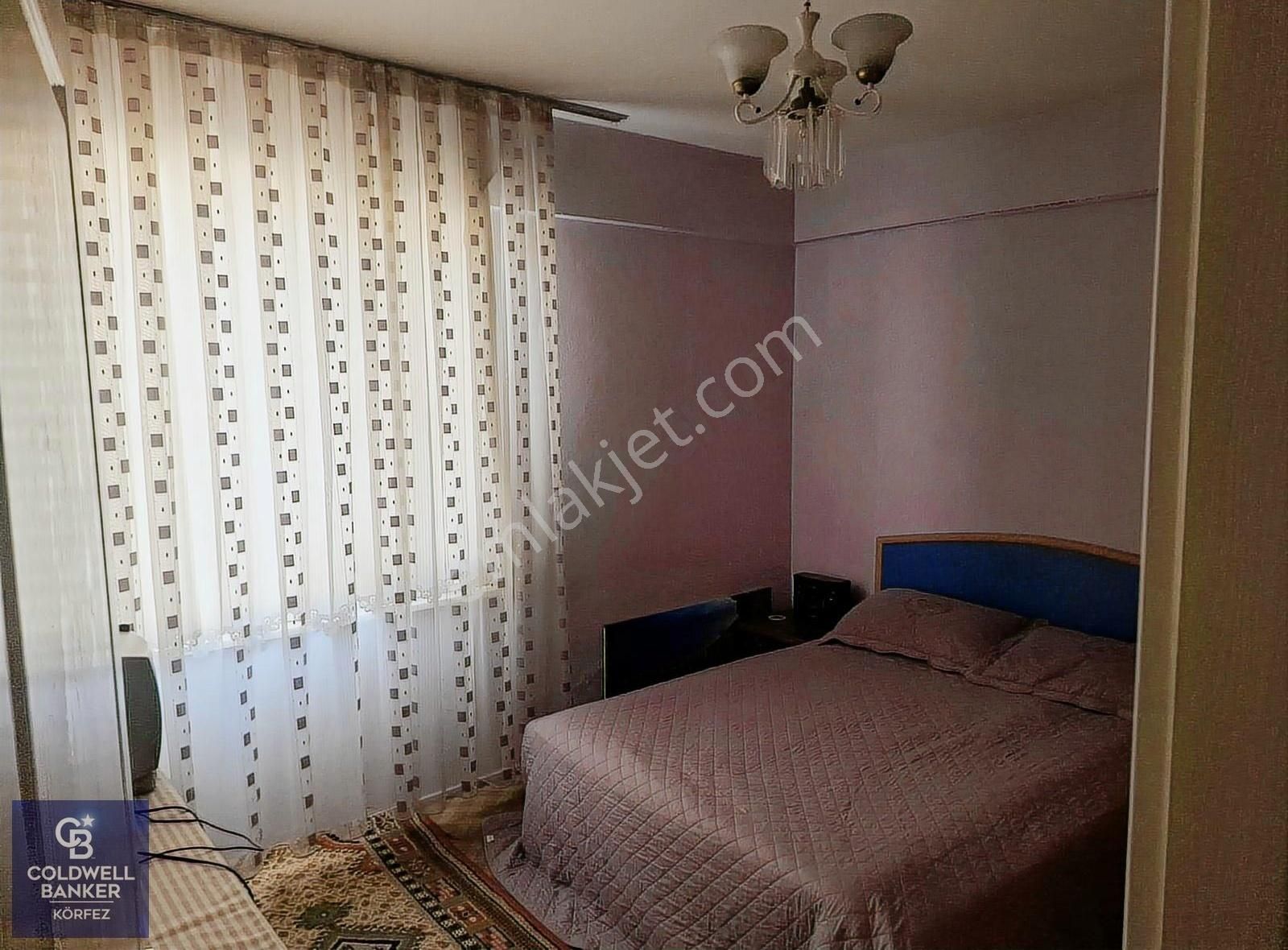 Akçay Kordon Arkası Deniz Manzaralı Teraslı Satılık 2+1 Daire - Görsel 14