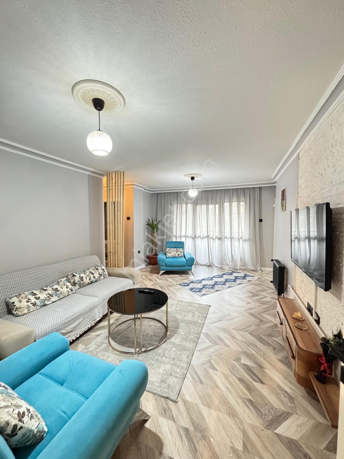 Lider Emlak'tan Merkezi Konumda Full Eşyalı Kiralık Daire