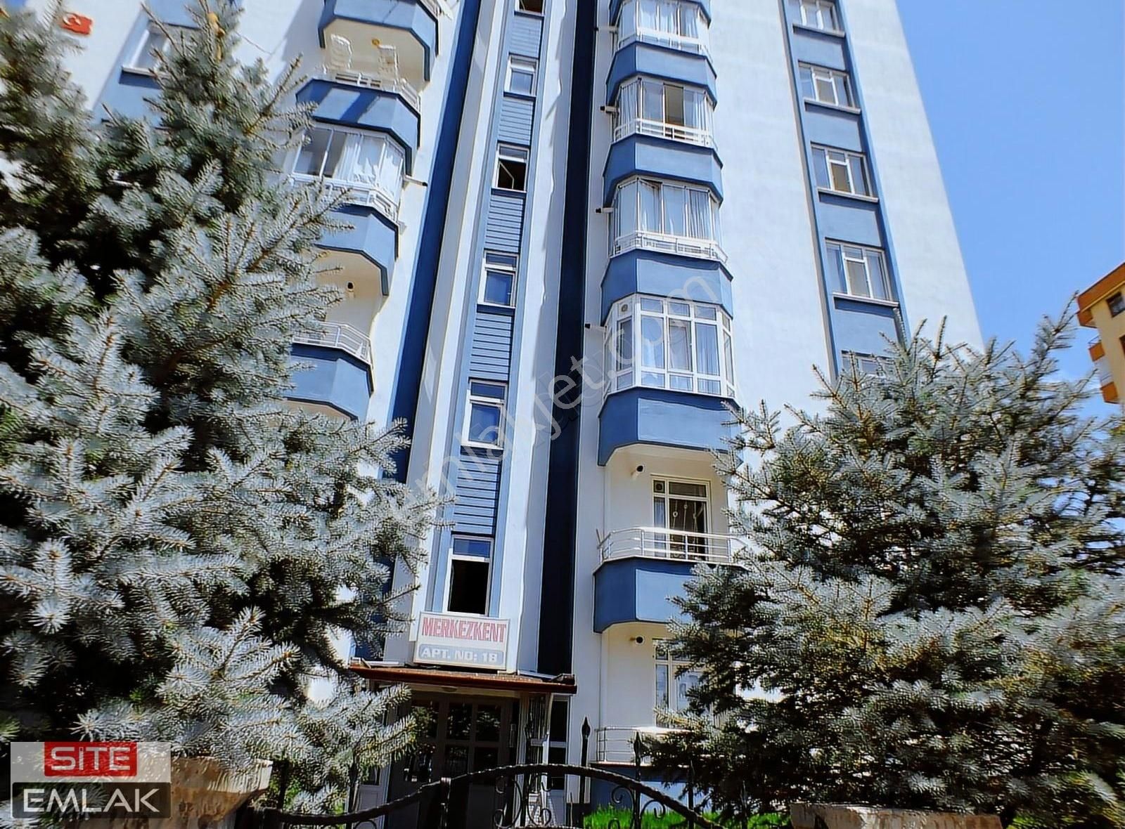 Site Emlak'tan Bosna Hersek Merkezkent Sit.de Kiralık 3+1 Daire
