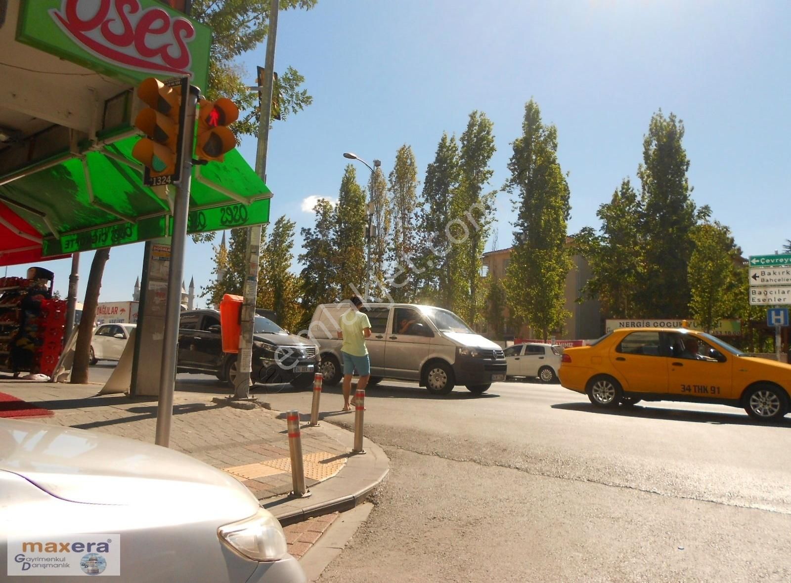 Güngören İlkyuva Caddesinde Caddeye 3m Cepheli 27m2 Mutfak +wc