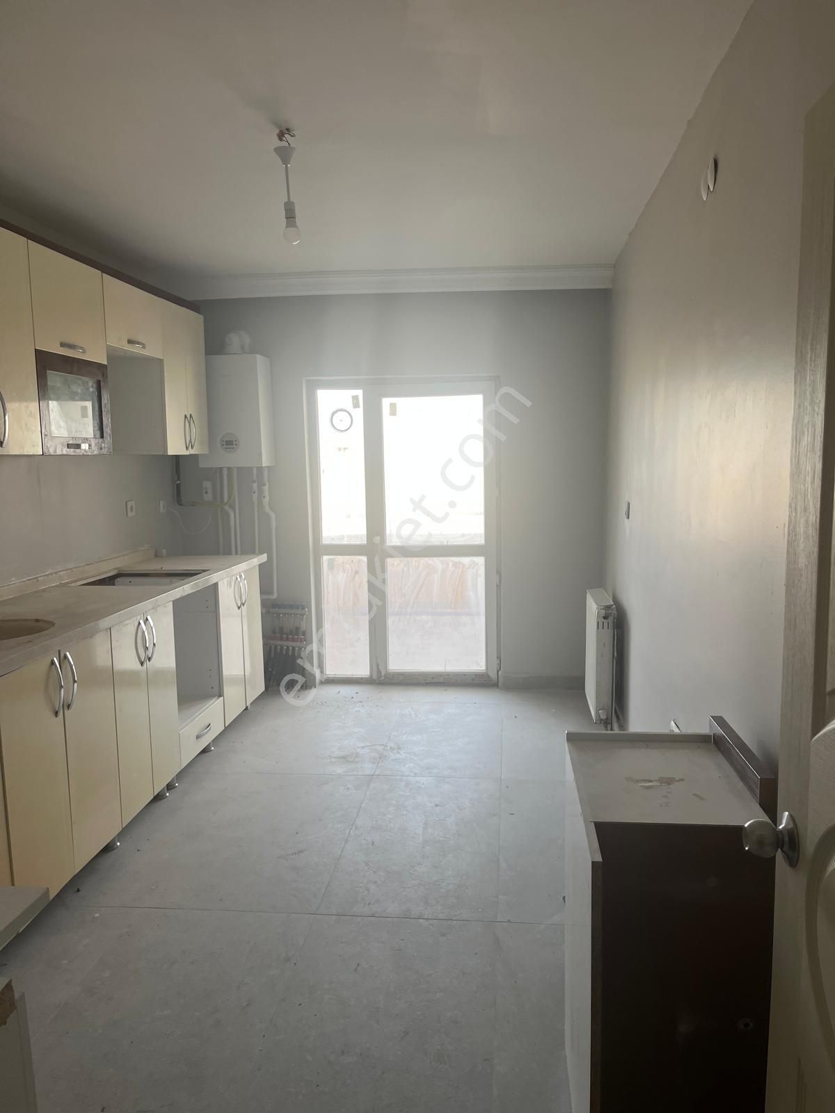 Ata Mahalesi'nde Site İçi 6+1 Kiler'li Kiralık Dubleks Daire - Görsel 3