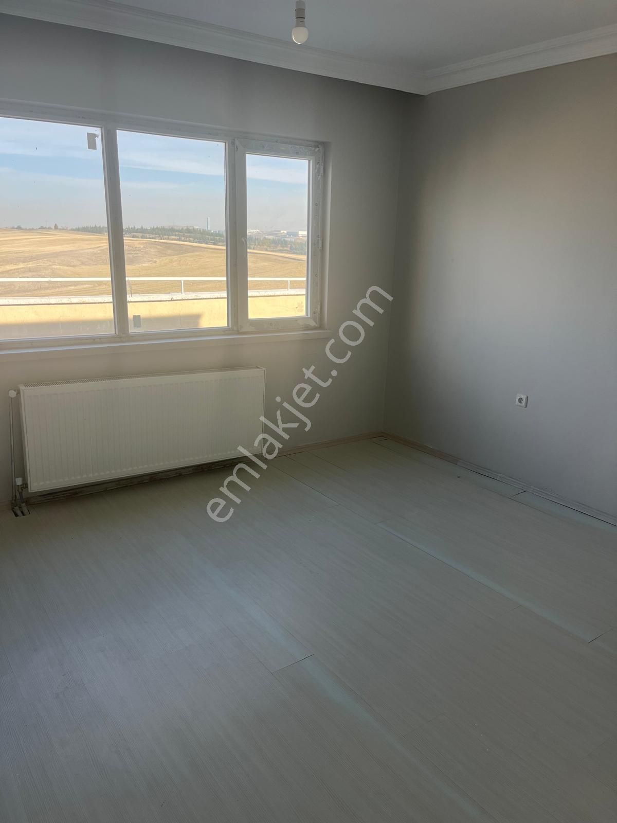 Ata Mahalesi'nde Site İçi 6+1 Kiler'li Kiralık Dubleks Daire - Görsel 17