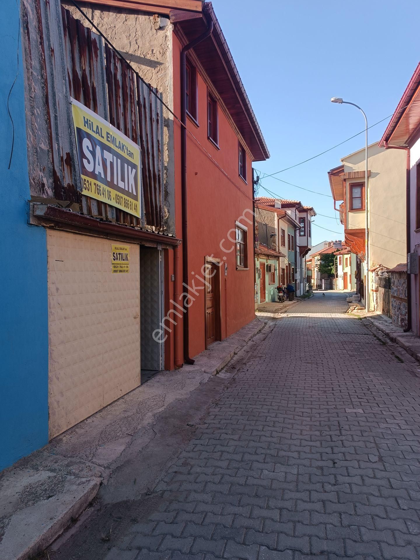 Hilal Emlak Güvencesiyle 2 Katlı Satılık Müstakil Ev - Görsel 13