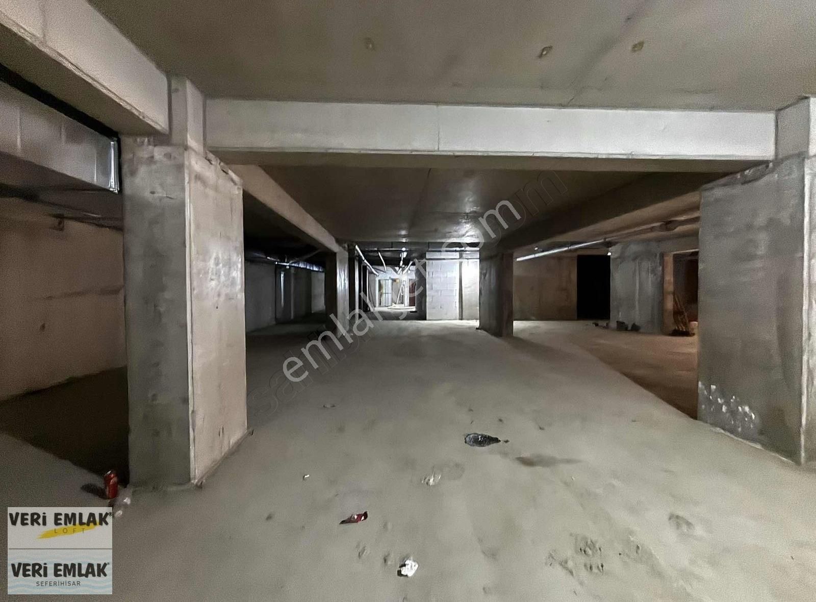 Alsancak Talatpaşada 3+1 130m2 Otoparklı Sıfır Binada Arakat