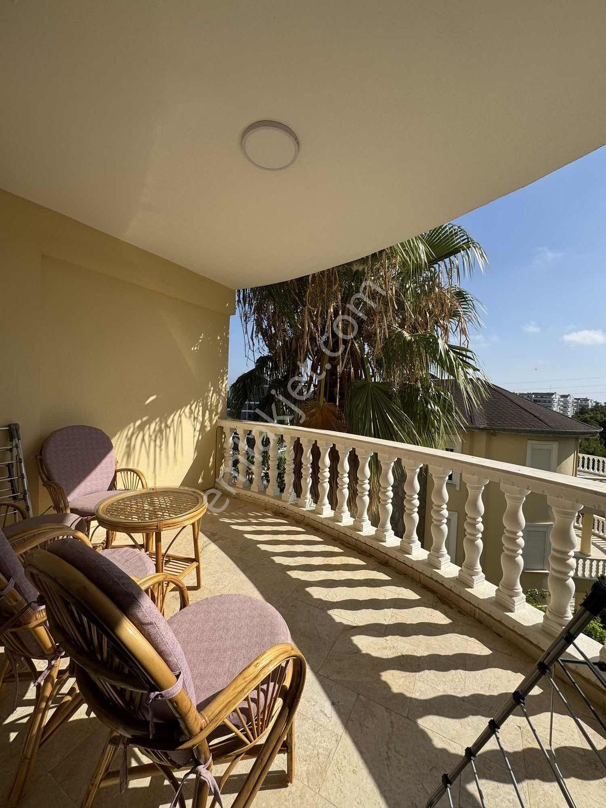 Alanya Avsallar Da Luks Mobilyalı 2+1 Geniş Daire